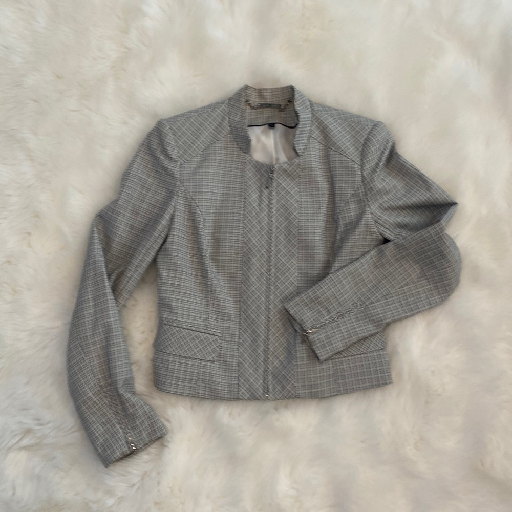 WHBM gray pattern zip up blazer